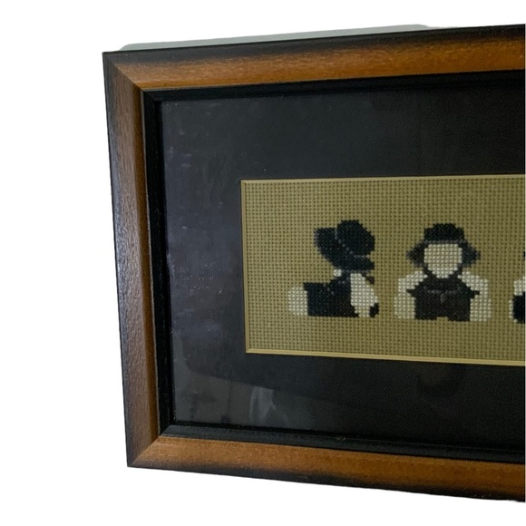 Amish Wall Decor Vintage Needlepoint Traditional Dressed Farmhouse Black White - Picture 9 of 16